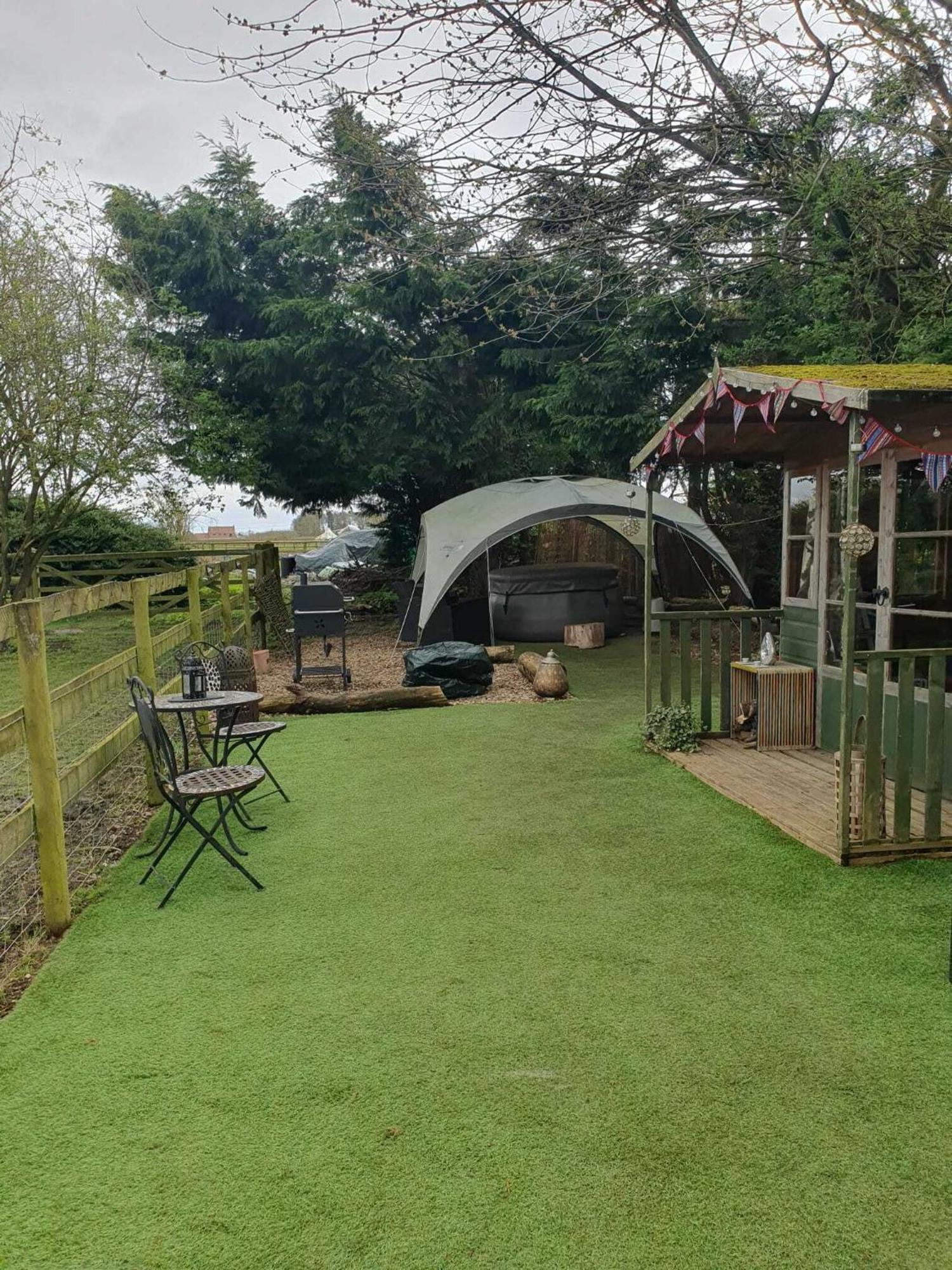 Glamping With Llamas Alojamento de Turismo Rural Wisbech